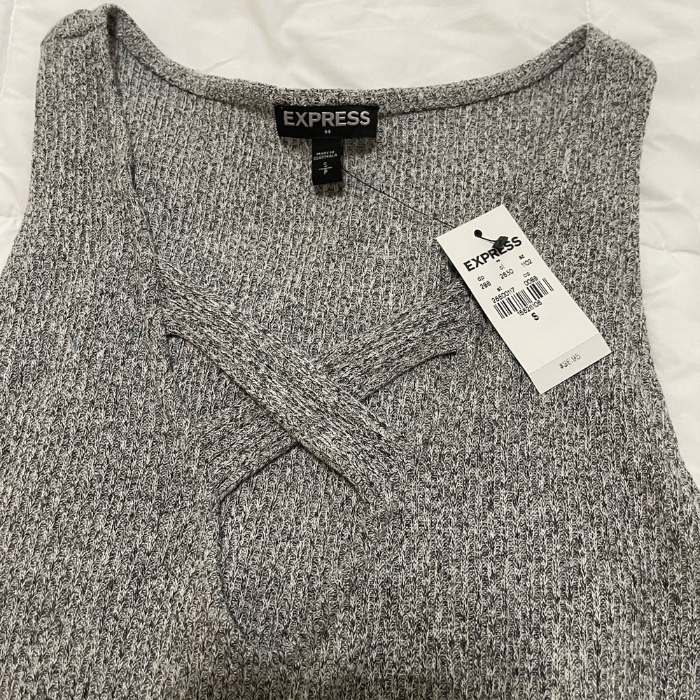 Express Top - Picture 3 of 4